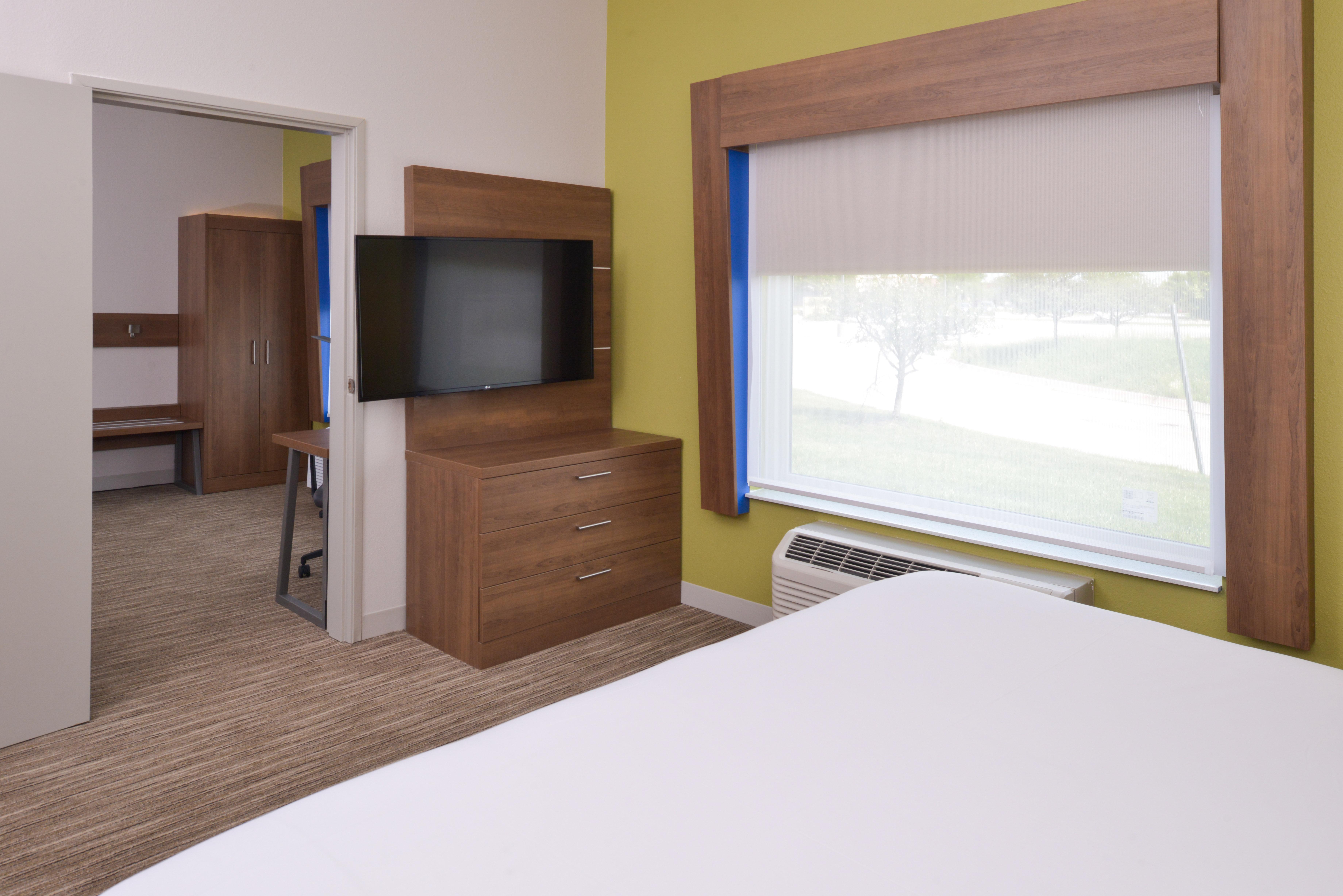 Holiday Inn Express & Suites - Omaha - 120Th And Maple By Ihg Eksteriør bilde