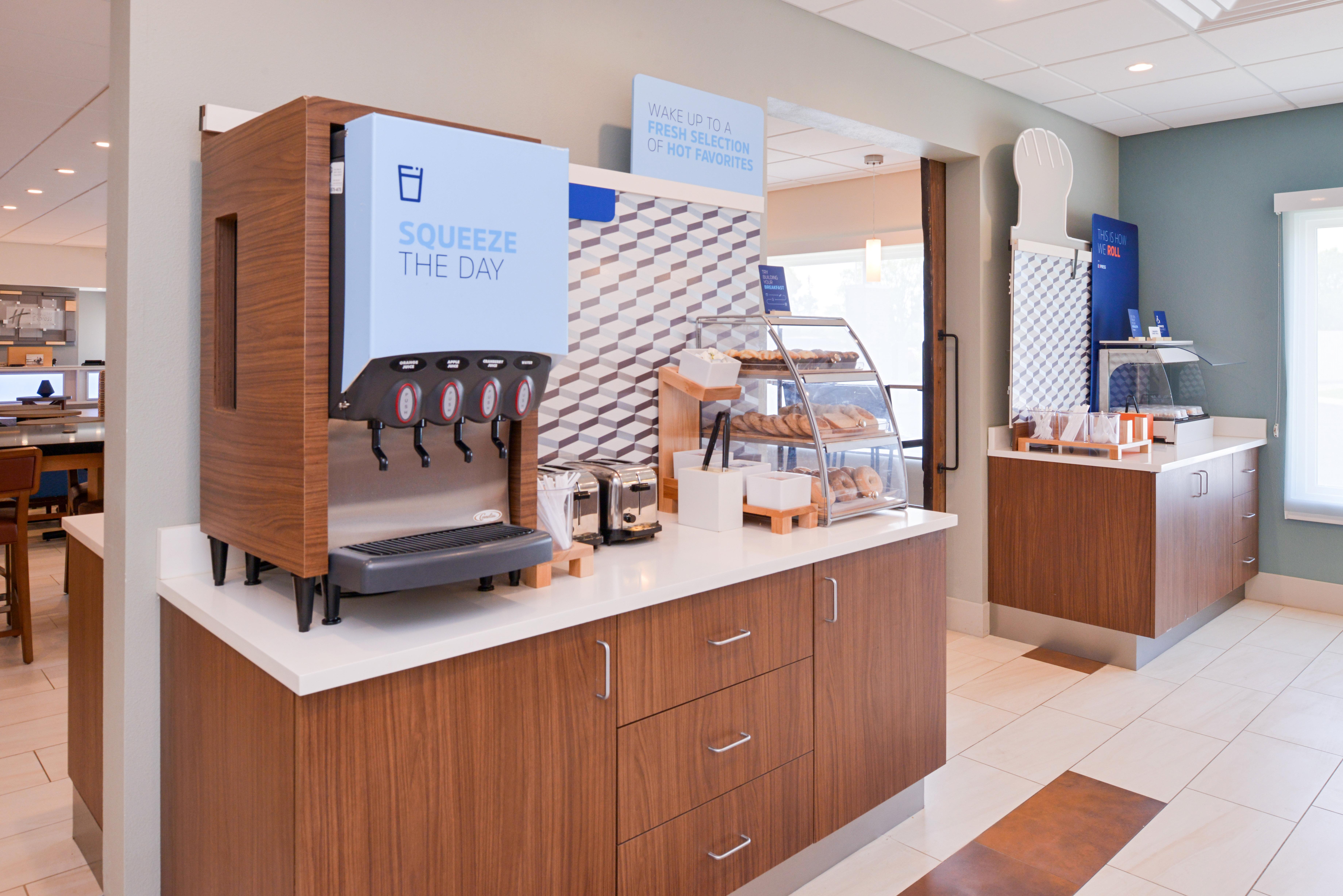 Holiday Inn Express & Suites - Omaha - 120Th And Maple By Ihg Eksteriør bilde