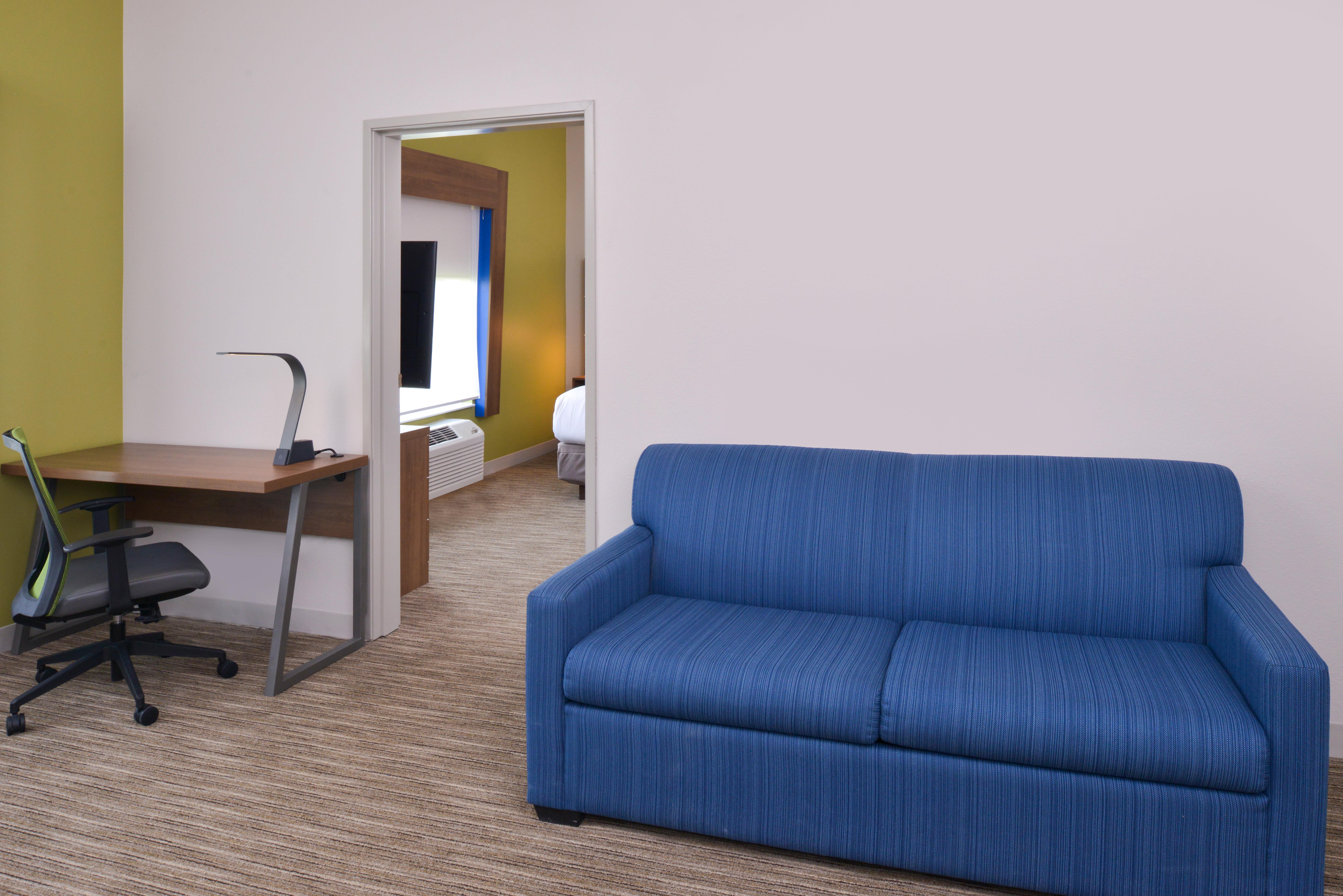 Holiday Inn Express & Suites - Omaha - 120Th And Maple By Ihg Eksteriør bilde