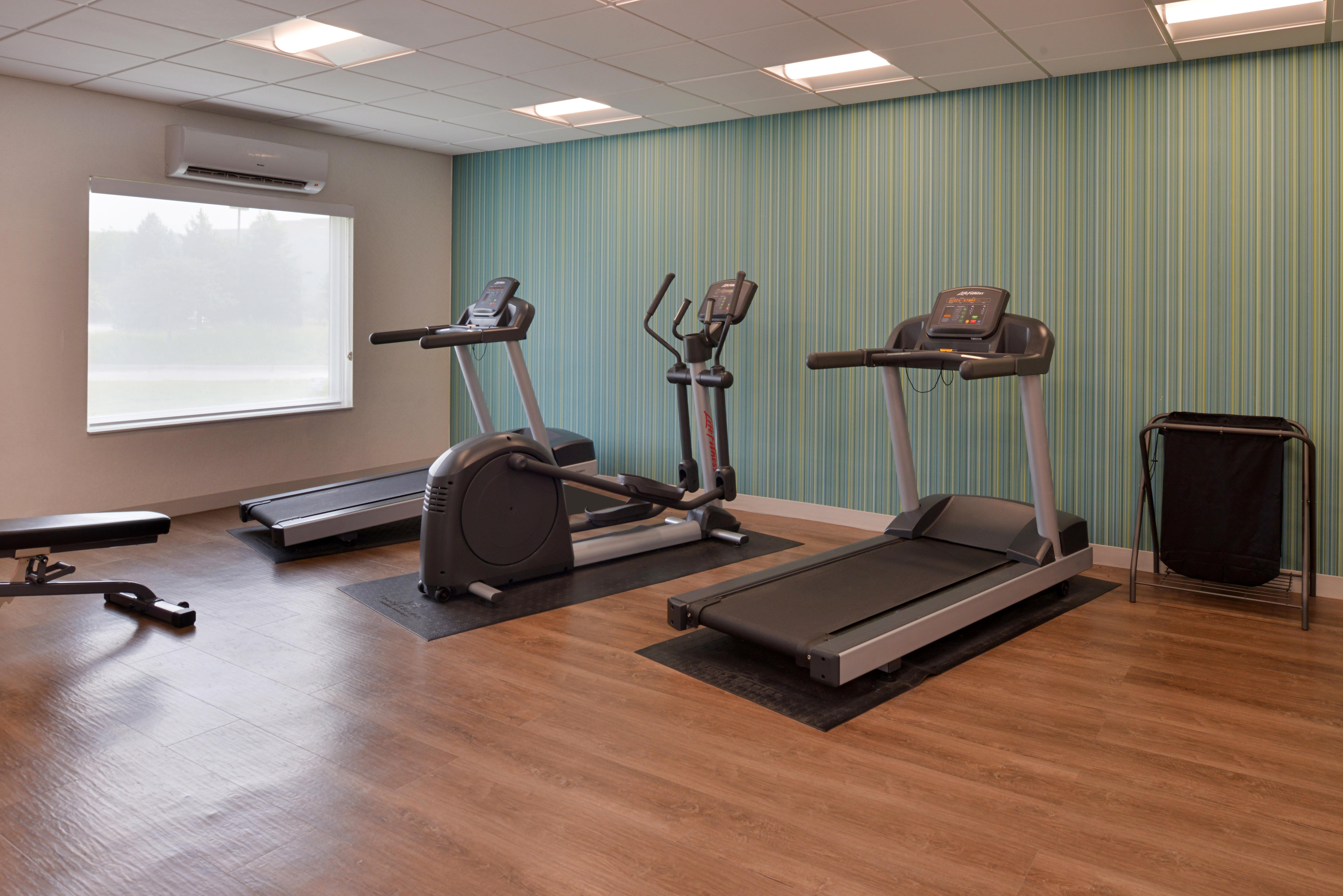 Holiday Inn Express & Suites - Omaha - 120Th And Maple By Ihg Eksteriør bilde