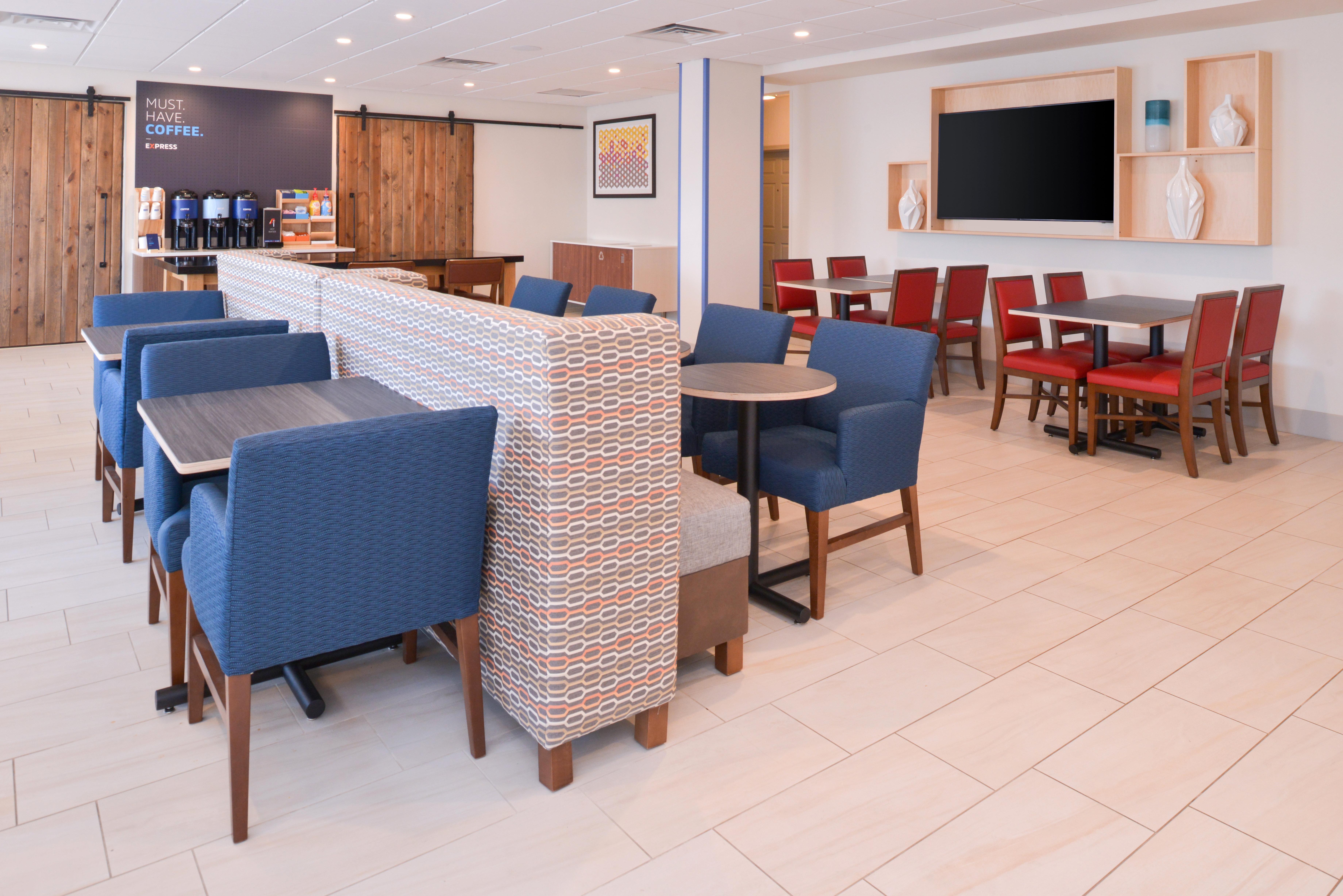 Holiday Inn Express & Suites - Omaha - 120Th And Maple By Ihg Eksteriør bilde