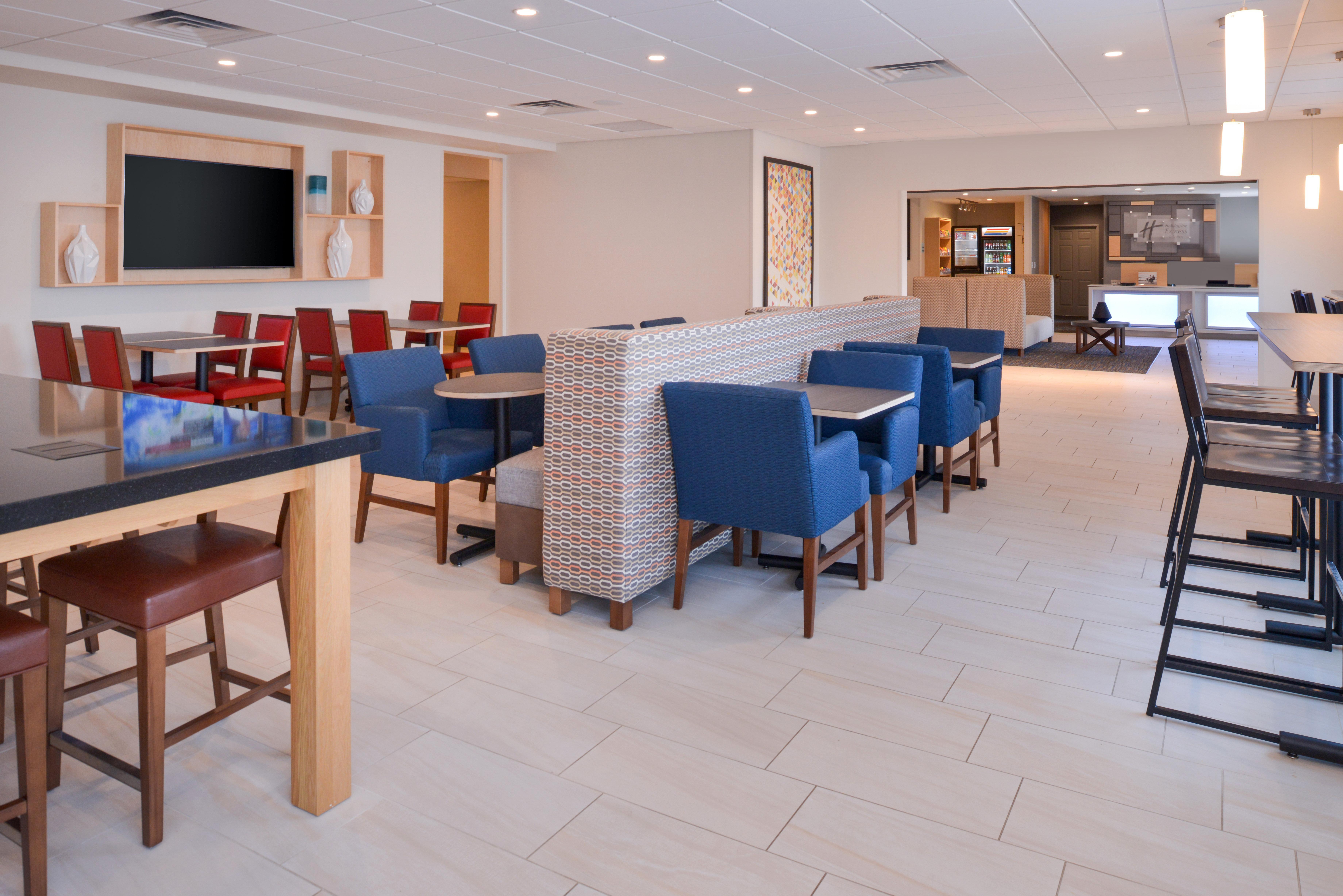 Holiday Inn Express & Suites - Omaha - 120Th And Maple By Ihg Eksteriør bilde