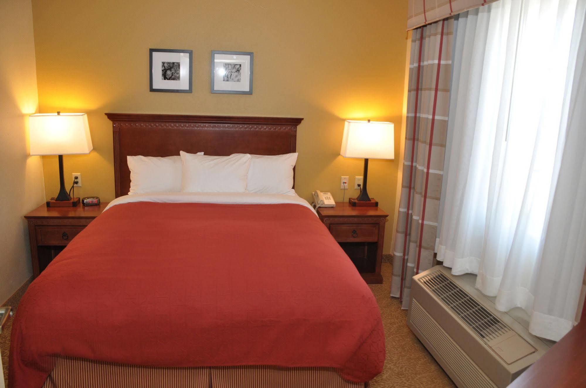 Holiday Inn Express & Suites - Omaha - 120Th And Maple By Ihg Eksteriør bilde