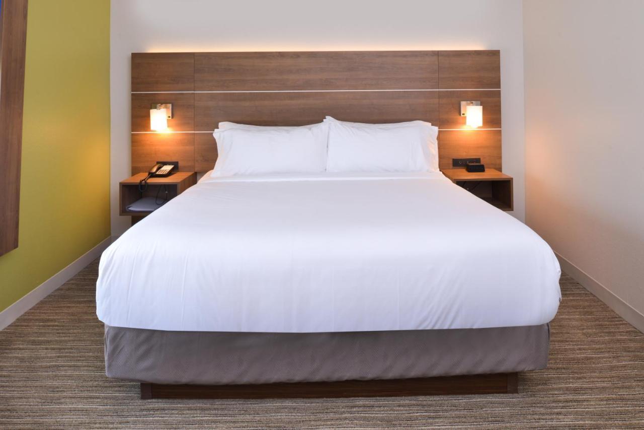 Holiday Inn Express & Suites - Omaha - 120Th And Maple By Ihg Eksteriør bilde